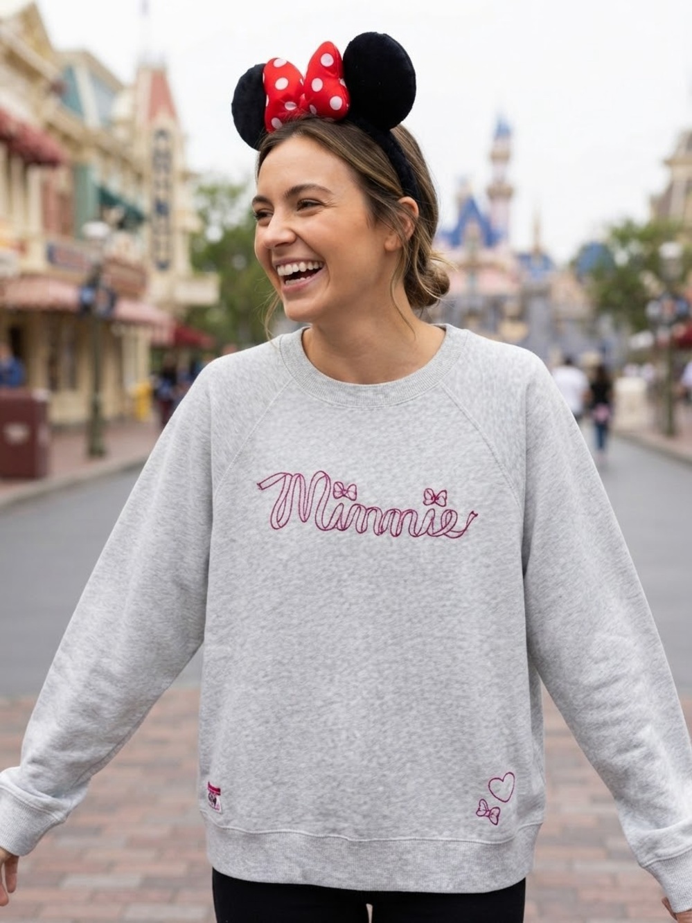 NWT Disney x Old Navy Minnie Mouse Gray Pink Crewneck Sweatshirt Size M